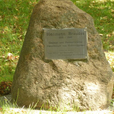 Bild vergr&ouml;&szlig;ern: Gedenkstein in Hoheneggelsen "Hermann Brandes"