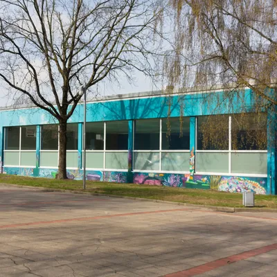Bild vergr&ouml;&szlig;ern: Kleinschwimmhalle