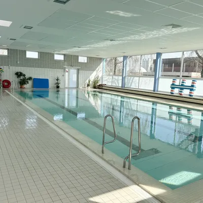 Bild vergr&ouml;&szlig;ern: Kleinschwimmhalle