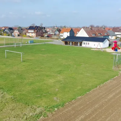 Bild vergr&ouml;&szlig;ern: Sportplatz Groß Himstedt
