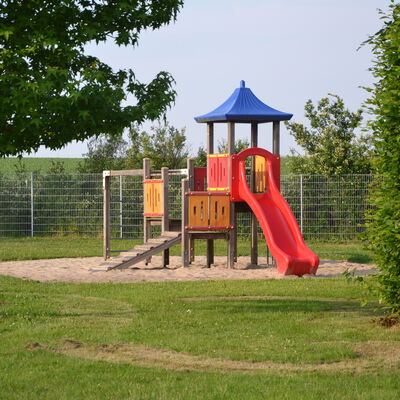 Bild vergr&ouml;&szlig;ern: Freibad Nettlingen Spielplatz