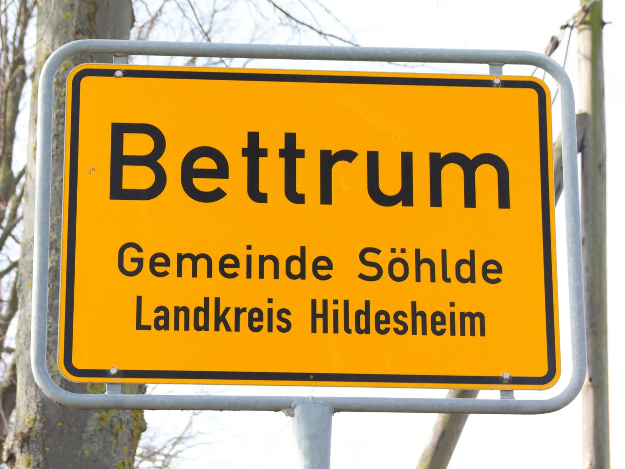 Bild vergr&ouml;&szlig;ern: Ortsschild Bettrum